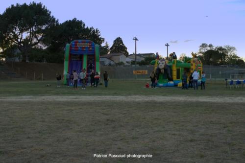 Jeux gonflables sur le Festival Musica Vir'Live de Virelade