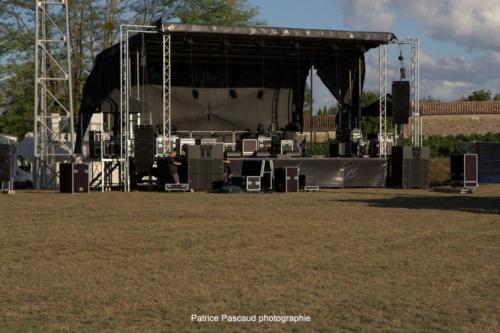 Installation de la scène du Festival Musica Vir'Live de Virelade 4