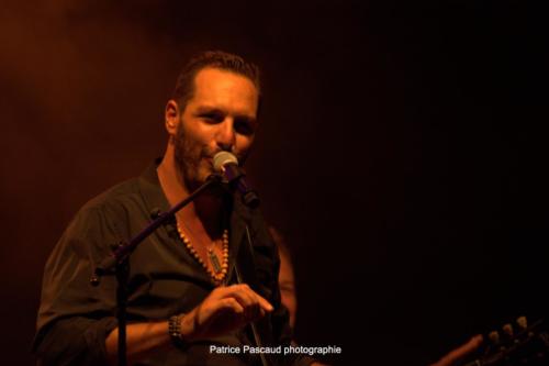 François chante dans le groupe Madame Rouge - Festival Musica Vir'Live - Virelade - Les Loges Virelart'daise