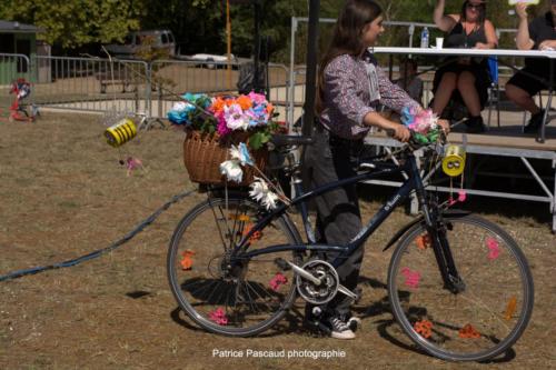 Défilé Custo Cyclo - Vélos fleuris - au festival Musica Vir'live à Virelade 13