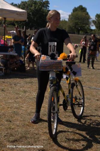 Défilé Custo Cyclo - Vélos fleuris - au festival Musica Vir'live à Virelade 17