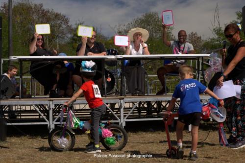 Défilé Custo Cyclo - Vélos fleuris - au festival Musica Vir'live à Virelade 26