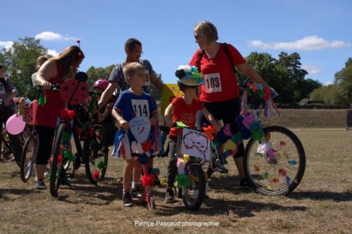 Défilé Custo Cyclo - Vélos fleuris - au festival Musica Vir'live à Virelade 31