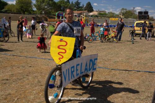 Défilé Custo Cyclo - Vélos fleuris - au festival Musica Vir'live à Virelade 8